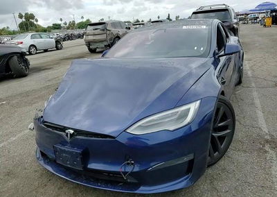 2021 Tesla Model S, daño Bajos, Copart lote 72547696, foto 13 de 14
