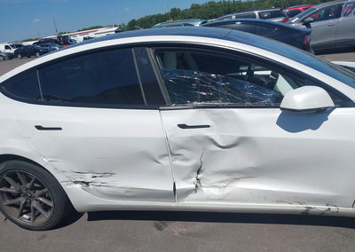 2021 Tesla Model 3 Standard Range Plus Rear-wheel Drive, Right Side damage, Iaai lot 46080255, photo 12 of 15