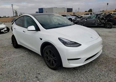 2024 Tesla Model Y, uszkodzenie: Tył, Copart lot 68897436, zdjęcie 15 z 16