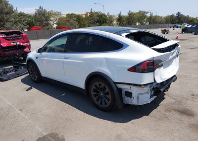 2019 Tesla Model X 100d/75d/long Range, daño Trasero, Iaai lote 45841570, foto 3 de 21