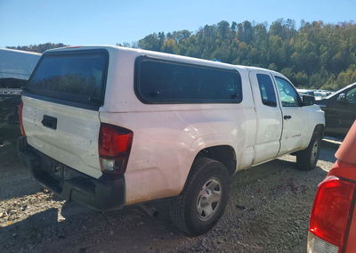 2022 Toyota Tacoma Sr, daño Abolladuras/rayones menores, Copart lote 73637576, foto 3 de 12