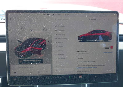 2026 Tesla Model Y All-wheel Drive/long Range Launch Series/premium All-wheel Drive, Left Side damage, Iaai lot 46290075,