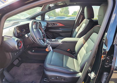2025 Chevrolet Equinox Rs, daño Bajos, Copart lote 68681696, foto 7 de 14