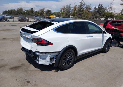 2019 Tesla Model X 100d/75d/long Range, daño Trasero, Iaai lote 45841570, foto 4 de 21