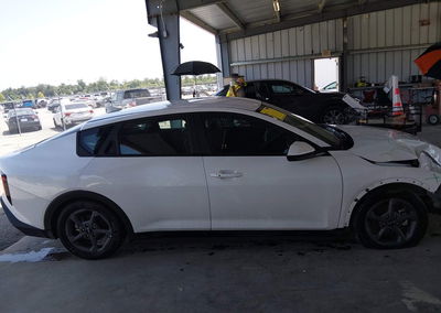 2025 Kia K4 Lxs, daño Frontal, Iaai lote 45874389, foto 14 de 17