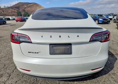 2022 Tesla Model 3, daño Lateral, Copart lote 68897126, foto 6 de 14
