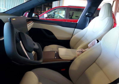 2023 Tesla Model X, daño Lateral, Copart lote 65648366, foto 7 de 14