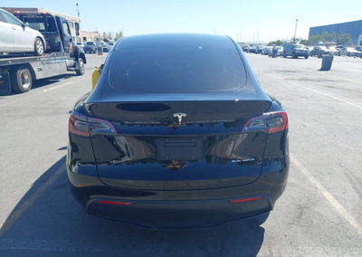 2023 Tesla Model Y Awd/long Range Dual Motor All-wheel Drive, daño Frontal, Iaai lote 46205614, foto 16 de 18