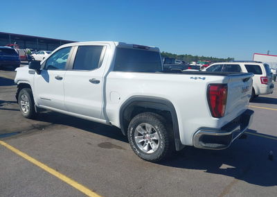 2023 Gmc Sierra 1500 4wd  Short Box Pro, daño Frontal, Iaai lote 46221309, foto 3 de 17