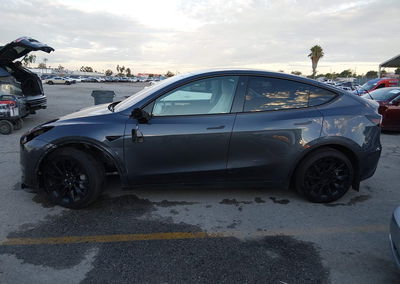 2023 Tesla Model Y Awd/long Range Dual Motor All-wheel Drive, daño Frontal izquierdo, Iaai lote 46063947, foto 15 de 20