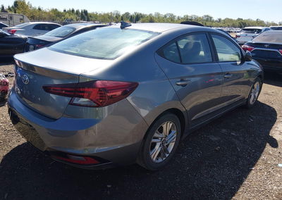 2019 Hyundai Elantra Sel, daño Inundación, Iaai lote 46176998, foto 4 de 12