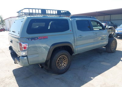 2022 Toyota Tacoma Trd Off Road, daño Frontal, Iaai lote 46152771, foto 4 de 17