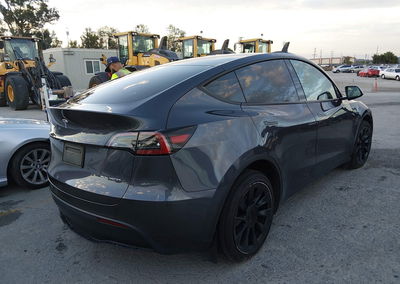 2023 Tesla Model Y Awd/long Range Dual Motor All-wheel Drive, daño Frontal izquierdo, Iaai lote 46063947, foto 4 de 20