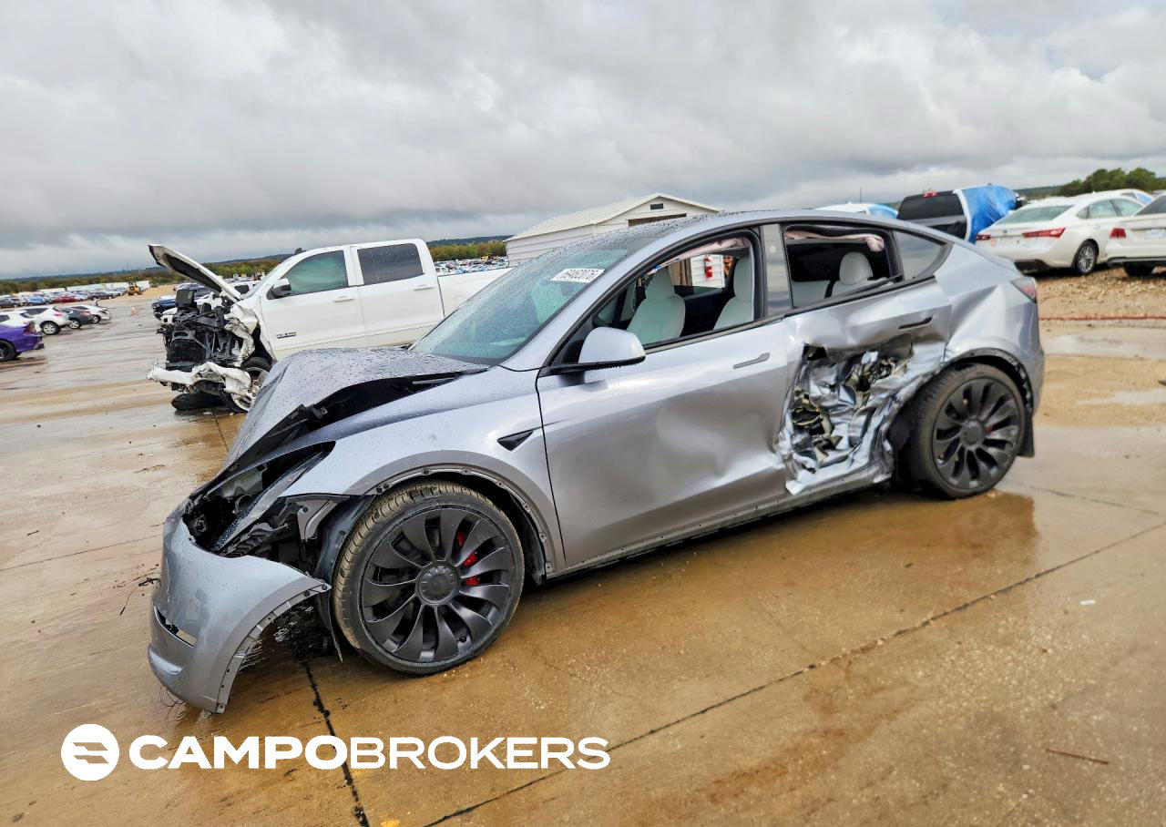 2024 Tesla Model Y, daño Frontal, Copart lote 69462076