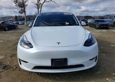 2023 Tesla Model Y, Side damage, Copart lot 74437976, photo 5 of 15