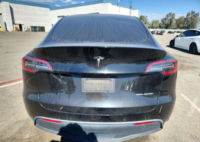 2022 Tesla Model Y, daño Lateral, Copart lote 71508376, foto 6 de 15