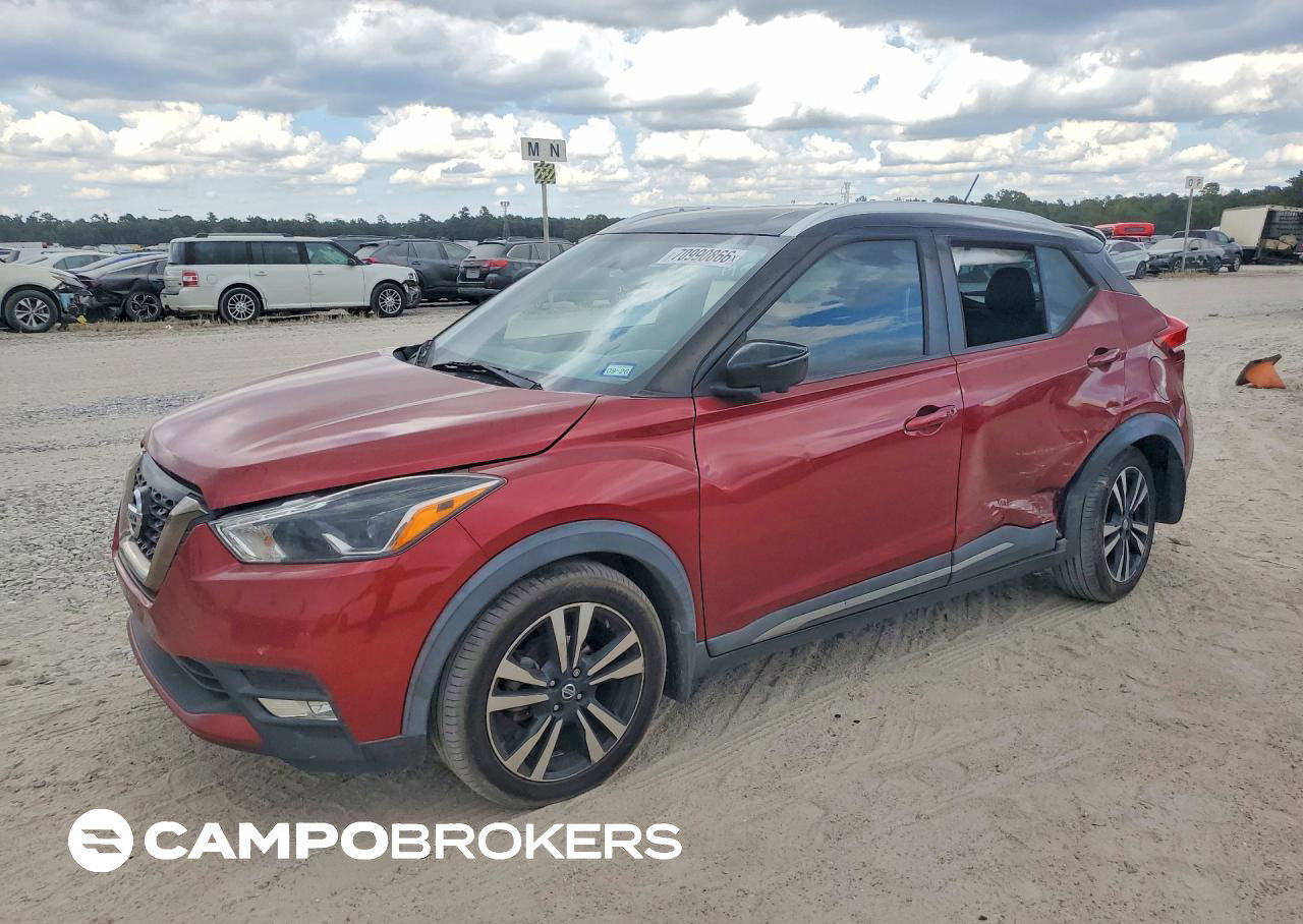 2019 Nissan Kicks Sr, daño Lateral, Copart lote 70990866