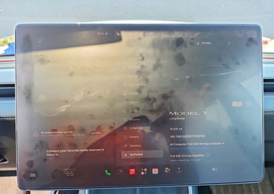 2026 Tesla Model Y, uszkodzenie: Ao, Copart lot 68446986, zdjęcie 9 z 14