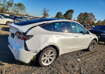 2023 Tesla Model Y, daño Trasero, Copart lote 73898906, foto 3 de 12