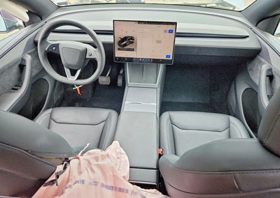 2026 Tesla Model Y, daño Trasero, Copart lote 69526266, foto 8 de 12