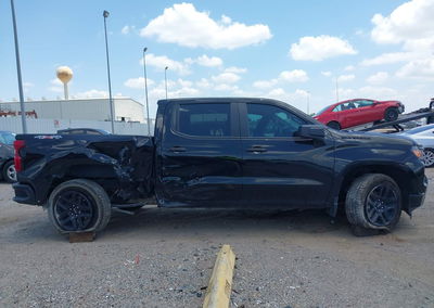 2026 Chevrolet Silverado 1500 4wd  Short Bed Custom, daño Trasero derecho, Iaai lote 45726094, foto 13 de 16