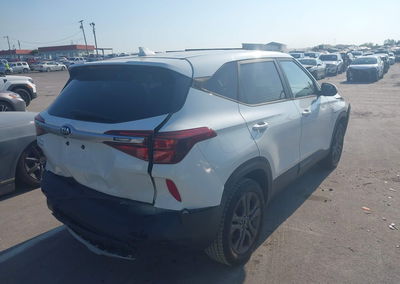 2021 Kia Seltos Lx, пошкодження: Front & Rear, Iaai лот 46012189, фото 4 з 17