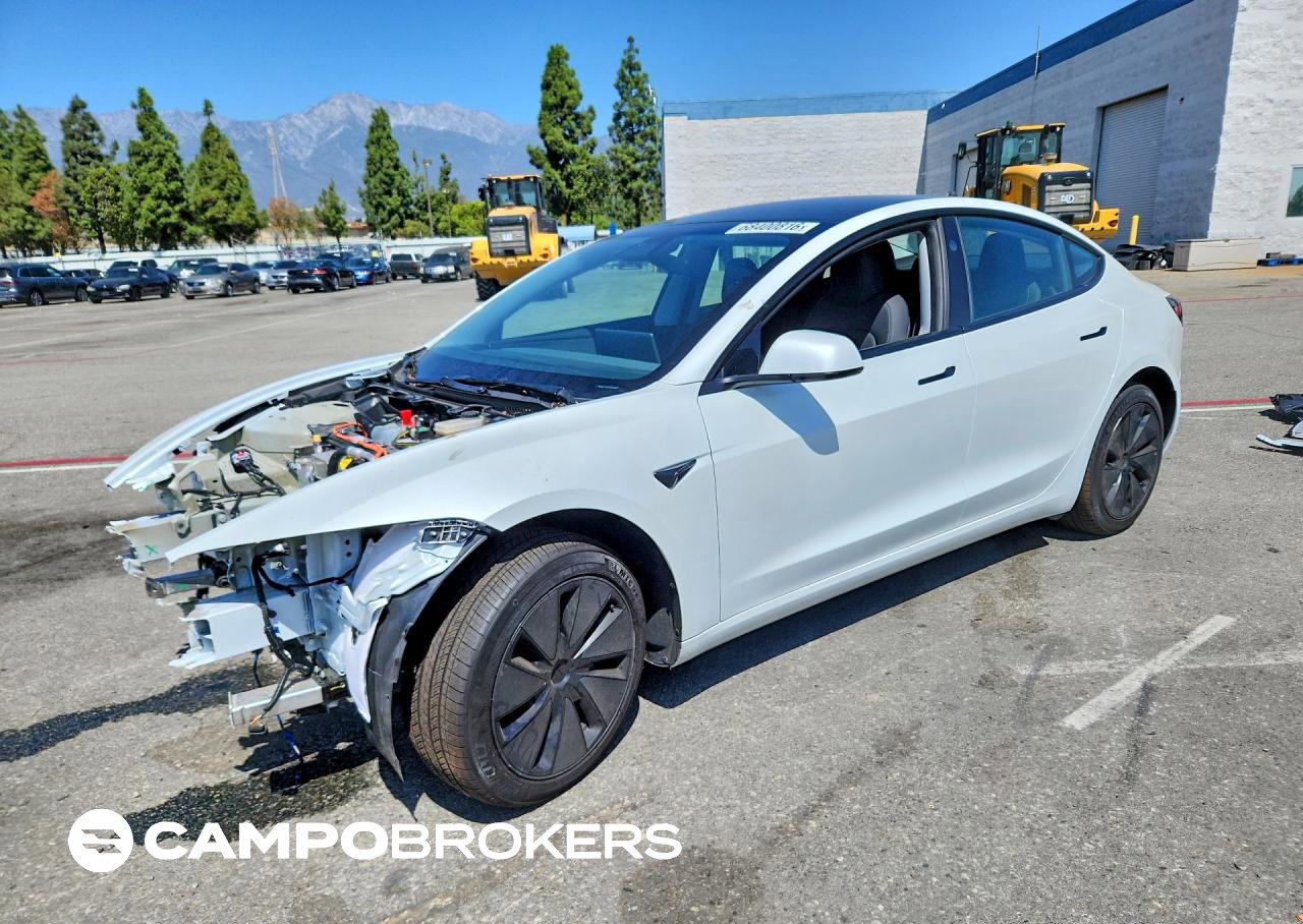2026 Tesla Model 3, daño Frontal, Copart lote 68400816