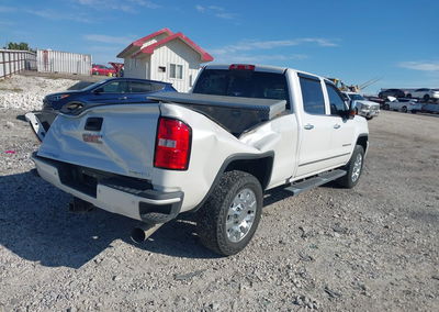 2019 Gmc Sierra 2500hd Denali, uszkodzenie: Tył, Iaai lot 46366501, zdjęcie 4 z 17