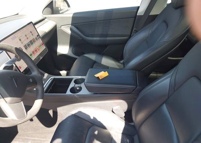 2022 Tesla Model Y Performance Dual Motor All-wheel Drive, Rear damage, Iaai lot 46055069, photo 10 of 16