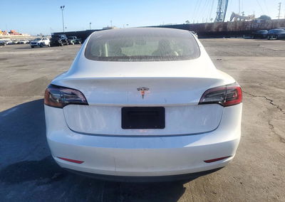 2023 Tesla Model 3, daño Lateral, Copart lote 73324536, foto 6 de 12