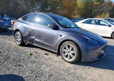 2023 Tesla Model Y, daño Frontal, Copart lote 73102316, foto 4 de 14