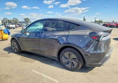 2026 Tesla Model Y, daño Frontal, Copart lote 70713996, foto 2 de 16