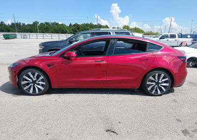 2026 Tesla Model 3 Premium Rear-wheel Drive/rear-wheel Drive, daño Lateral derecho, Iaai lote 45862307, foto 13 de 15