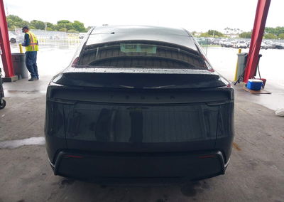 2026 Tesla Model Y, Right Side damage, Iaai lot 46167625, photo 15 of 15