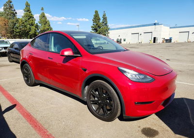 2021 Tesla Model Y, daño Abolladuras/rayones menores, Copart lote 71296046, foto 4 de 13