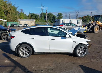 2023 Tesla Model Y, daño Frontal, Iaai lote 46225854, foto 12 de 15