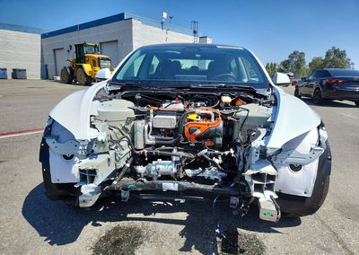 2026 Tesla Model 3, daño Frontal, Copart lote 68400816, foto 5 de 15