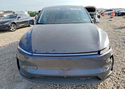 2026 Tesla Model Y, daño Trasero, Copart lote 70513096, foto 5 de 15