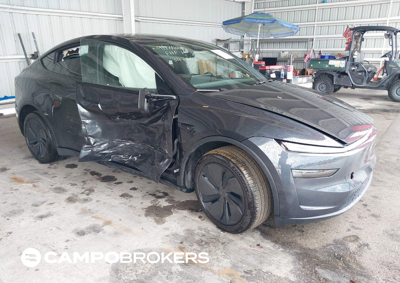 2026 Tesla Model Y, Right Side damage, Iaai lot 46167625
