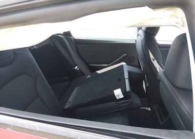 2026 Tesla Model 3 Premium Rear-wheel Drive/rear-wheel Drive, daño Lateral derecho, Iaai lote 45862307, foto 8 de 15