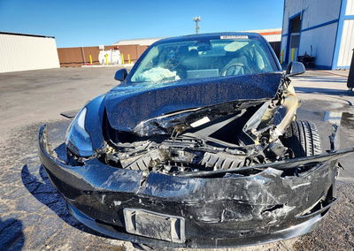 2022 Tesla Model 3, daño Frontal, Copart lote 73086386, foto 5 de 12