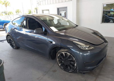 2022 Tesla Model Y Long Range Dual Motor All-wheel Drive, Suspension damage, Iaai lot 46105787