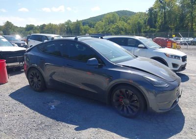 2022 Tesla Model Y Performance Dual Motor All-wheel Drive, uszkodzenie: Tył, Iaai lot 46055069