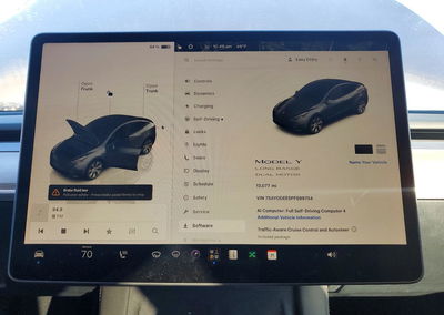 2023 Tesla Model Y, daño Frontal, Copart lote 73102316, foto 9 de 14
