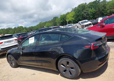 2023 Tesla Model 3 Rear-wheel Drive, Roof damage, Iaai lot 45452462, photo 13 of 15