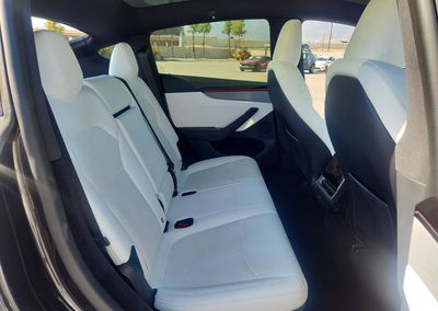 2026 Tesla Model Y, daño Frontal, Copart lote 70713996, foto 11 de 16