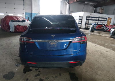 2020 Tesla Model X Long Range Dual Motor All-wheel Drive/long Range Plus Dual Motor All-wheel Drive, uszkodzenie: Przód,
