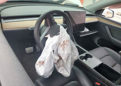 2023 Tesla Model Y, daño Frontal, Copart lote 71723866, foto 8 de 13