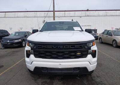 2023 Chevrolet Silverado 1500 4wd  Short Bed Custom, uszkodzenie: Prawy przód, Iaai lot 45936562, zdjęcie 12 z 16