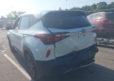 2021 Kia Seltos Lx, пошкодження: Front & Rear, Iaai лот 46012189, фото 3 з 17